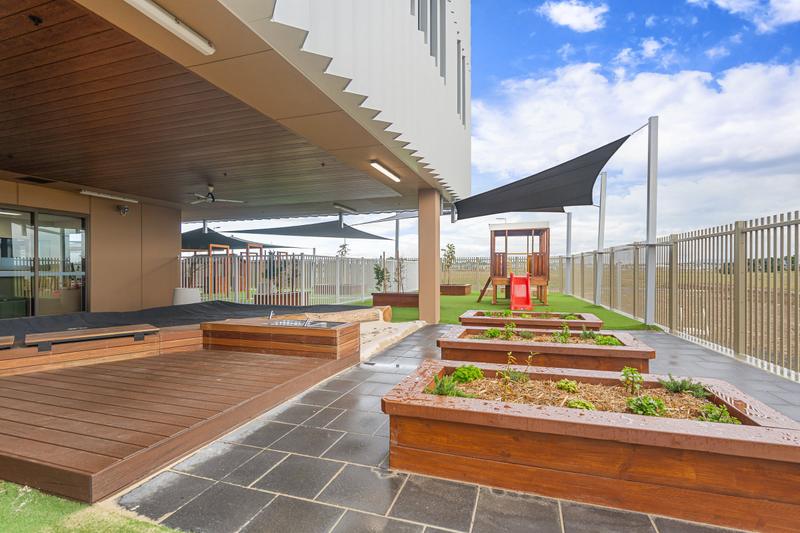 Rooftop garden beds