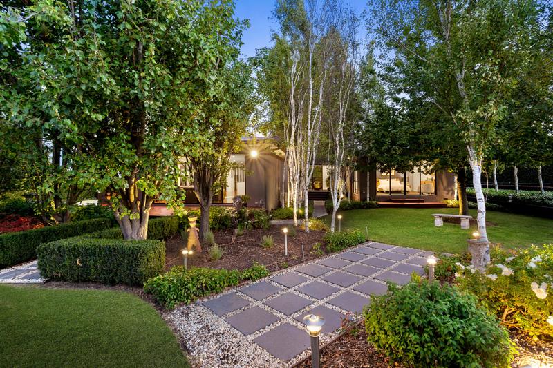 Garden path